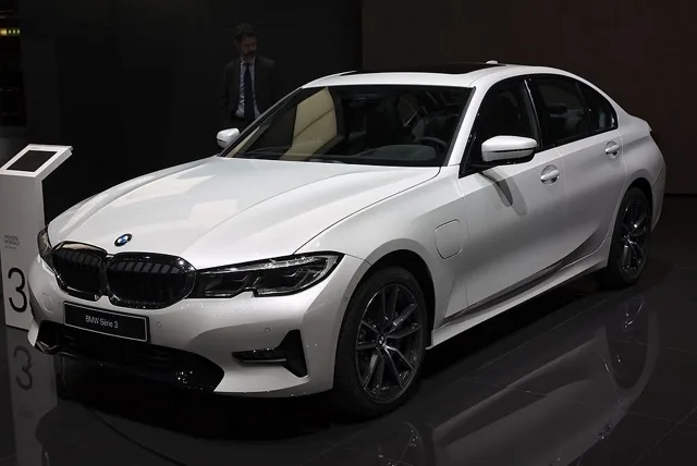 BMW 330e plugin hybrid